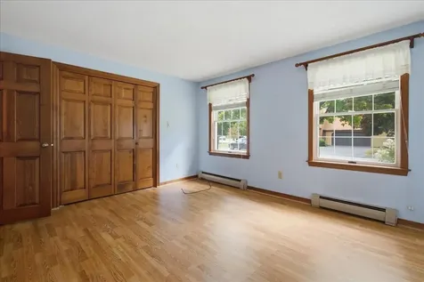 56 Old Carriage Road Auburn ME 04210
