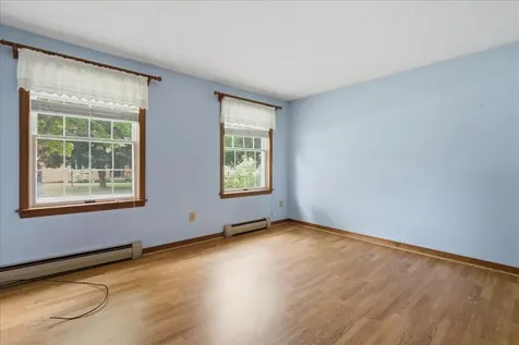 56 Old Carriage Road Auburn ME 04210