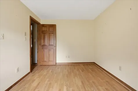 56 Old Carriage Road Auburn ME 04210