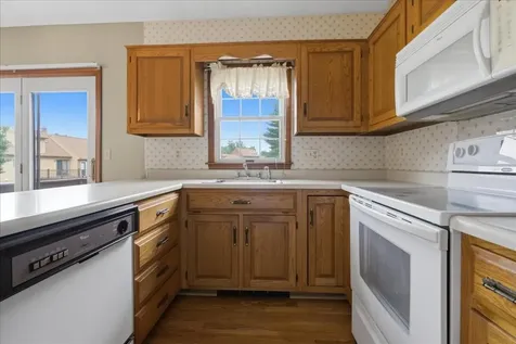 56 Old Carriage Road Auburn ME 04210