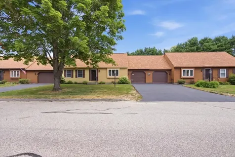 56 Old Carriage Road Auburn ME 04210