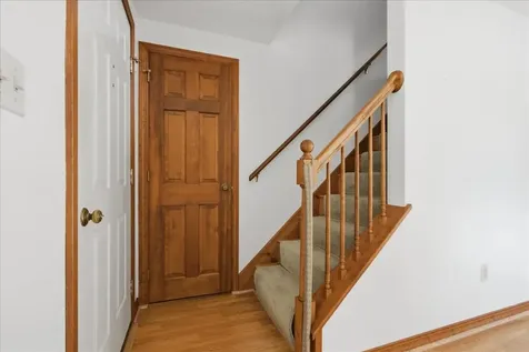 56 Old Carriage Road Auburn ME 04210