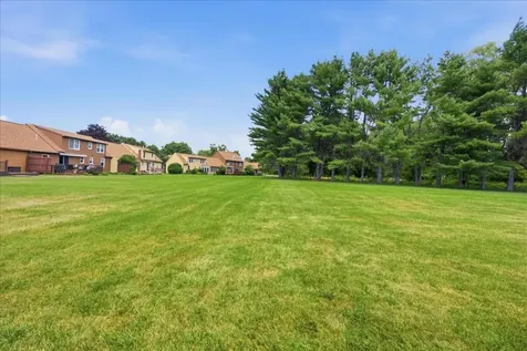 56 Old Carriage Road Auburn ME 04210