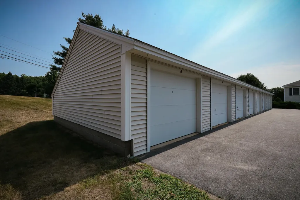 17 Clearview Drive Scarborough ME 04074