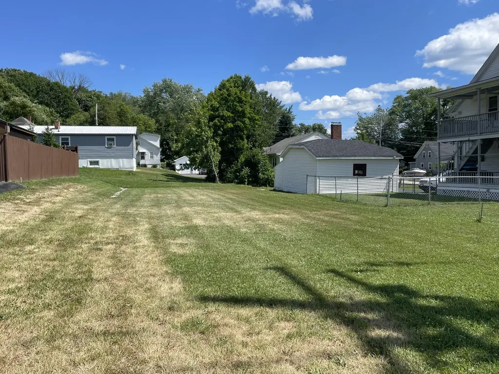 44 Poland Road Auburn ME 04210