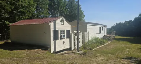 962 King Street Oxford ME 04270
