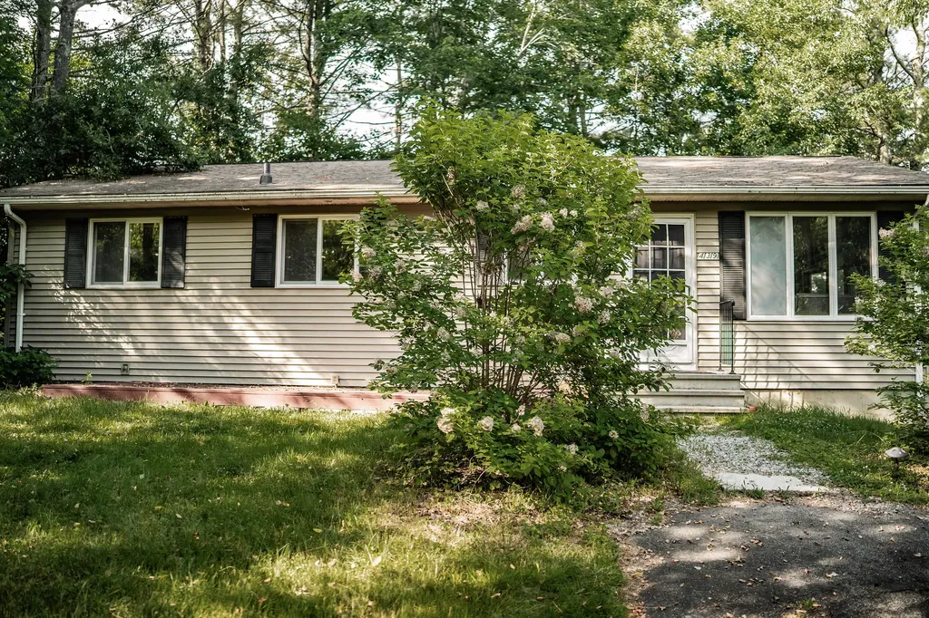 439 Falmouth Road Windham ME 04062