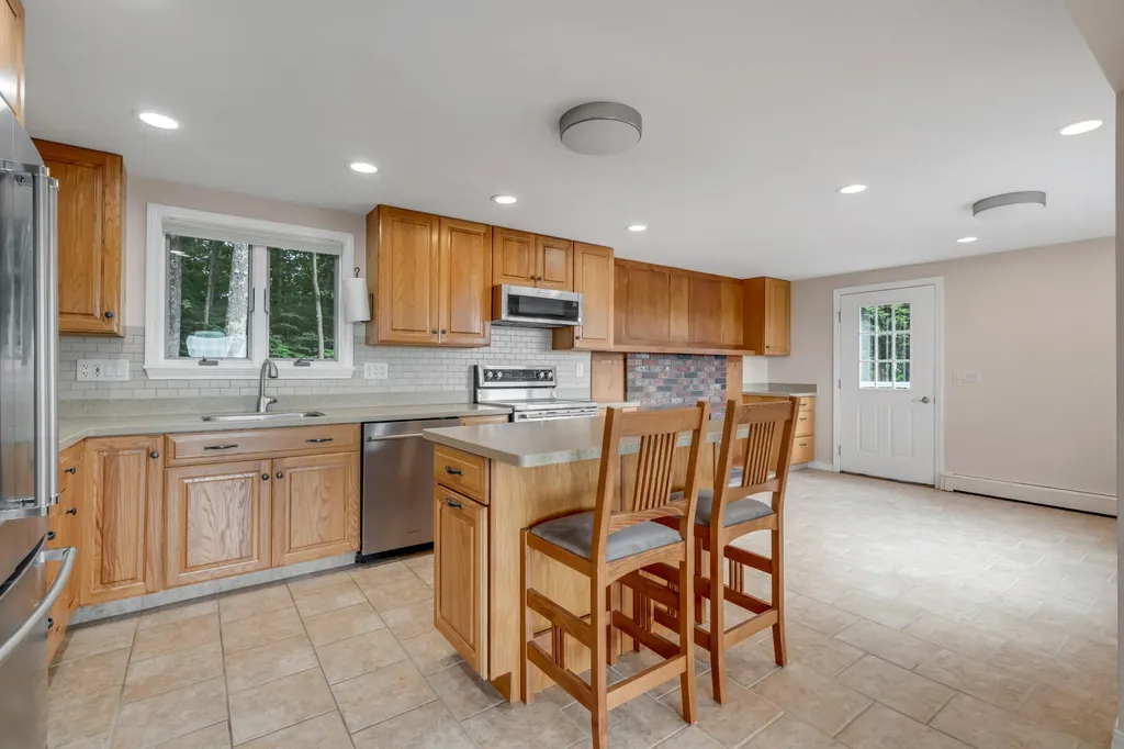 57 Metcalf Road Winthrop ME 04364