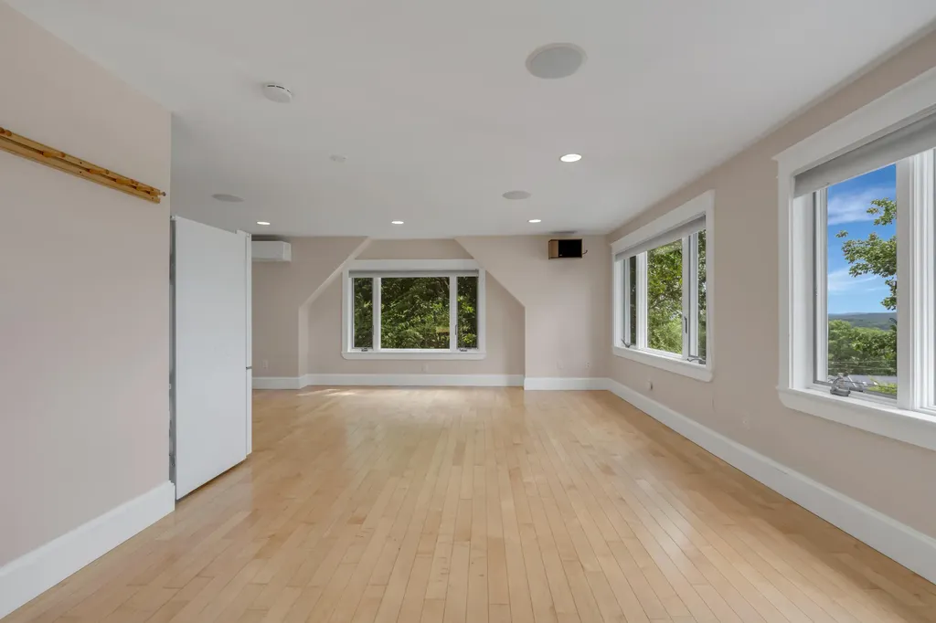 57 Metcalf Road Winthrop ME 04364