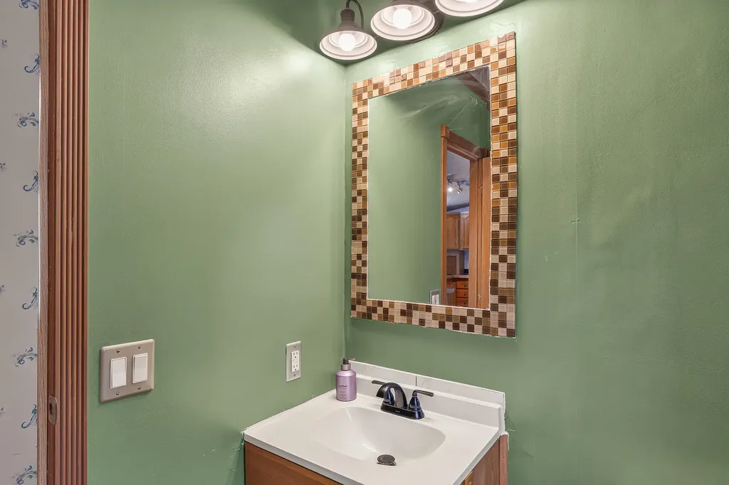 263 Shaw Hill Road Minot ME 04258