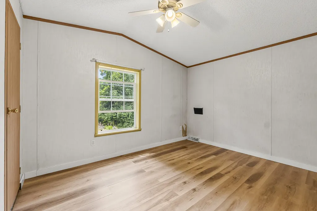 263 Shaw Hill Road Minot ME 04258