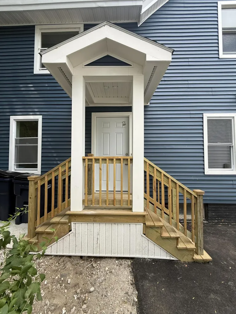 52 James Street Auburn ME 04210