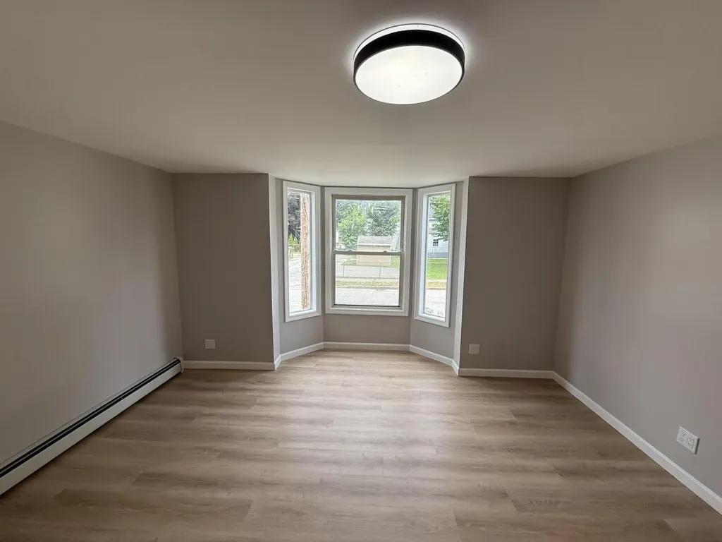 52 James Street Auburn ME 04210