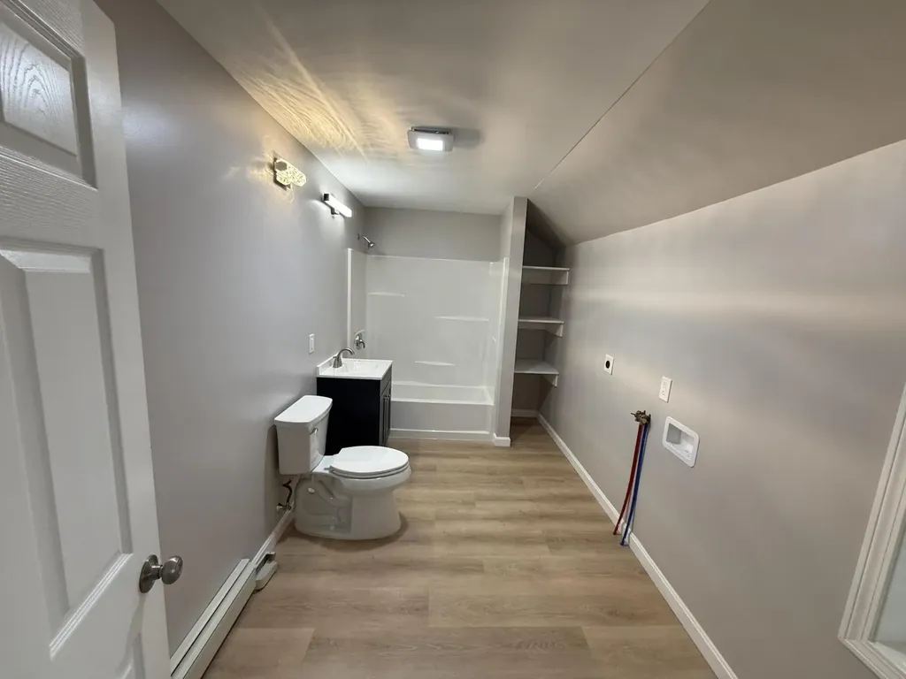 52 James Street Auburn ME 04210