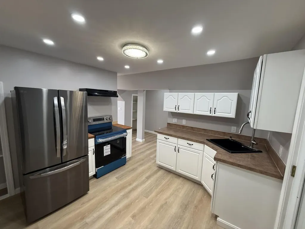 52 James Street Auburn ME 04210