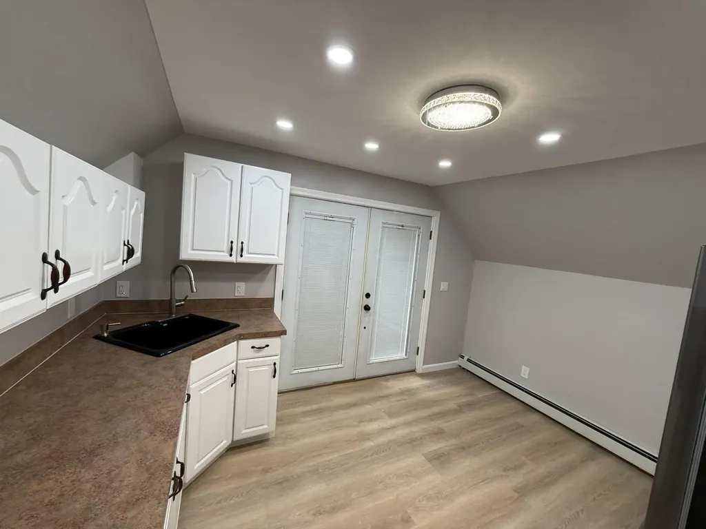 52 James Street Auburn ME 04210