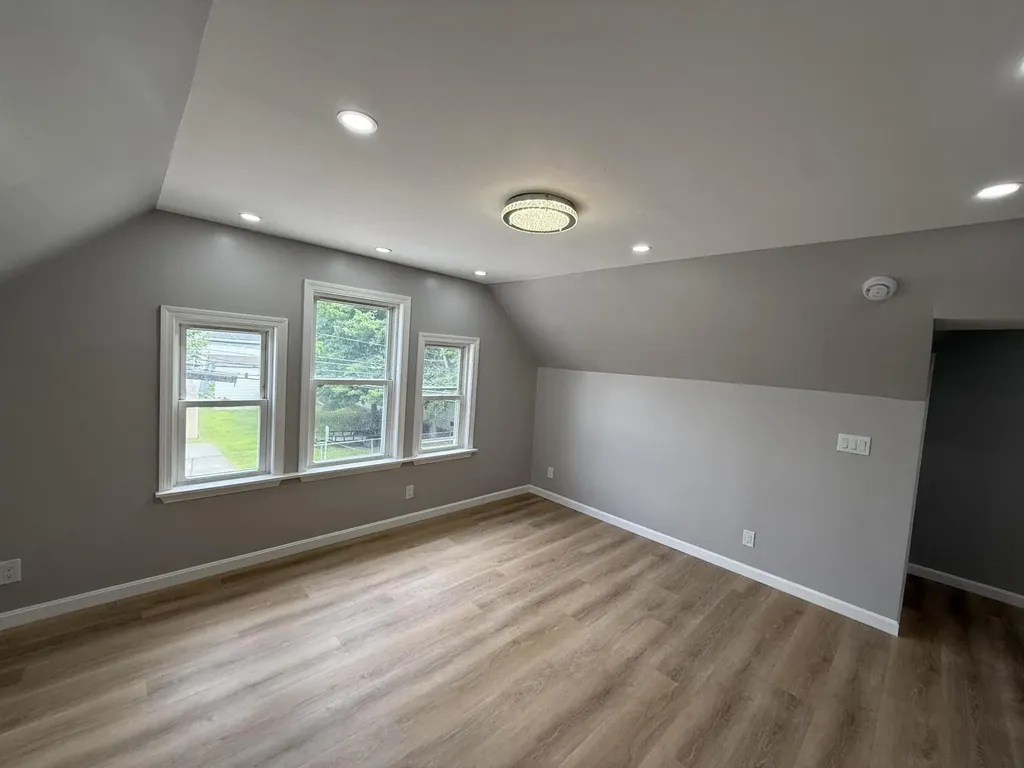 52 James Street Auburn ME 04210