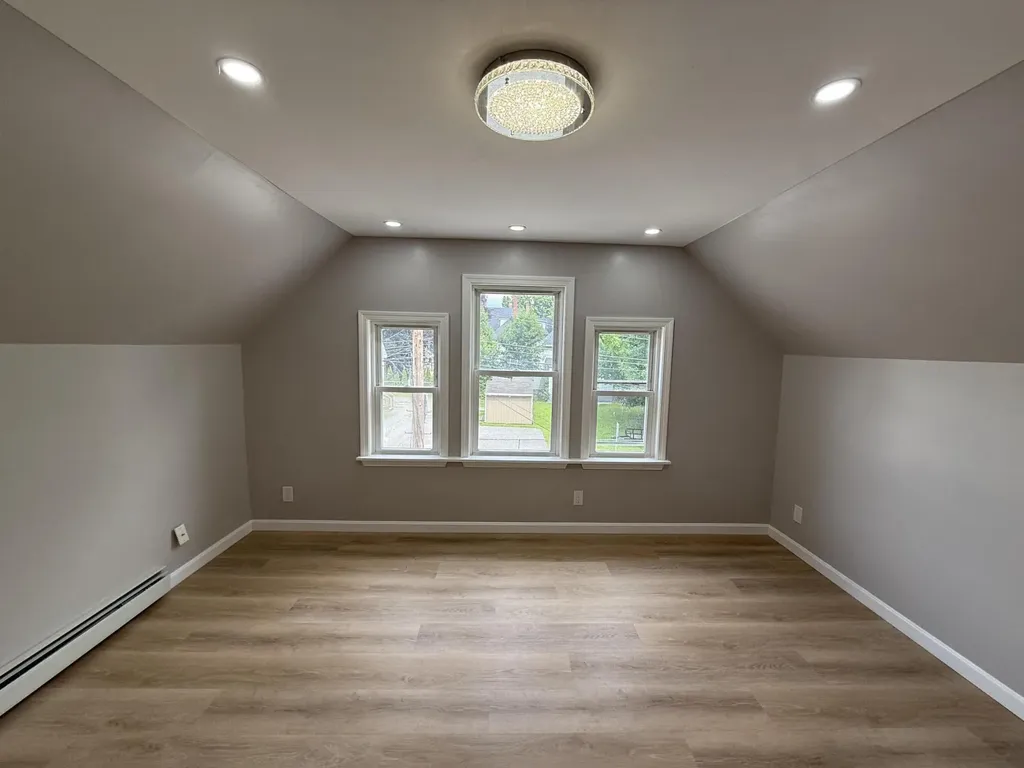 52 James Street Auburn ME 04210