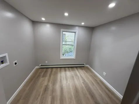52 James Street Auburn ME 04210