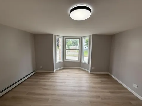 52 James Street Auburn ME 04210