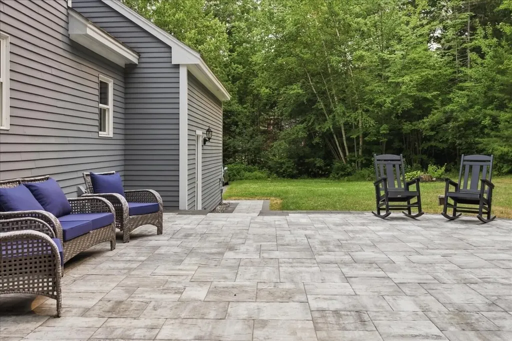 14 Marshview Drive Freeport ME 04032