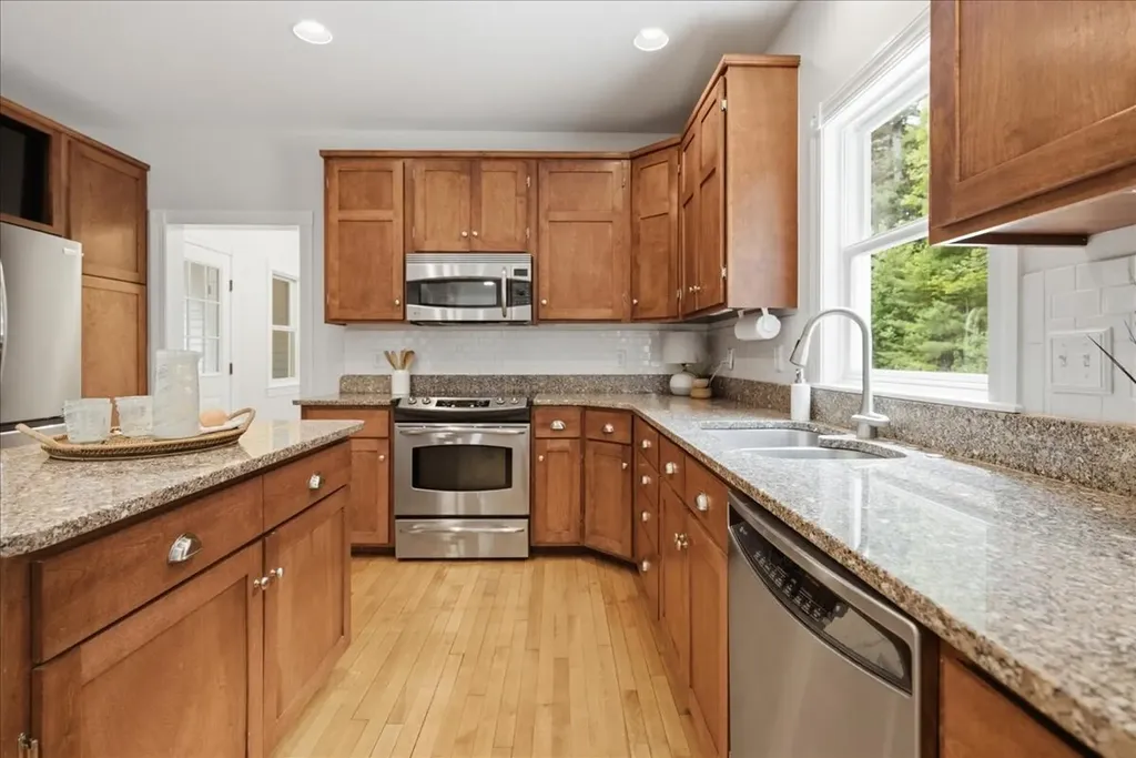 14 Marshview Drive Freeport ME 04032