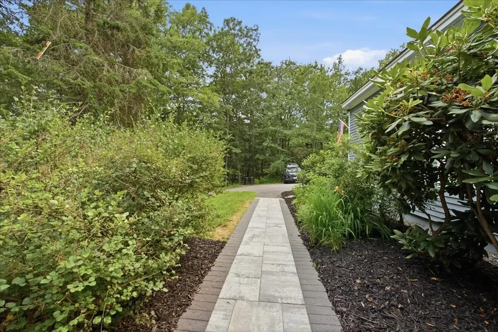 14 Marshview Drive Freeport ME 04032