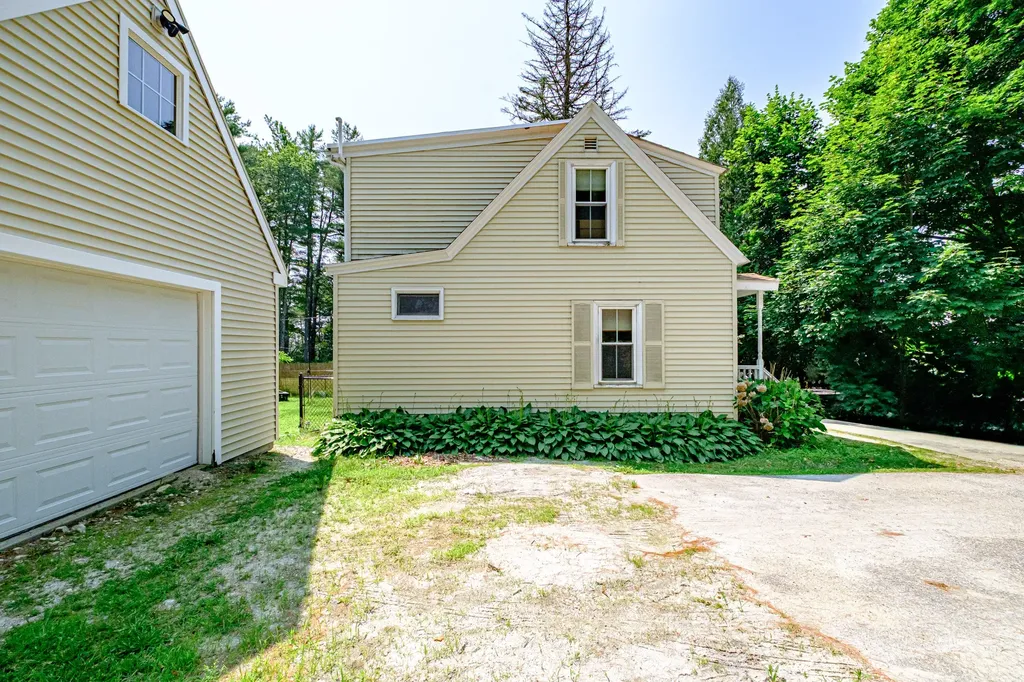 7 Preston Drive Cumberland ME 04021