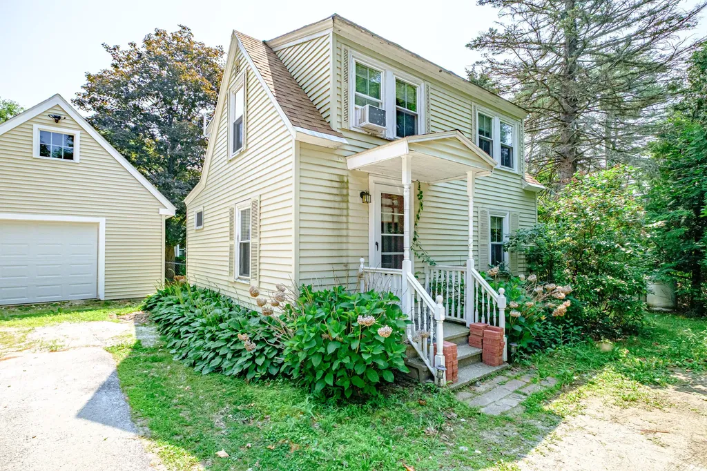 7 Preston Drive Cumberland ME 04021
