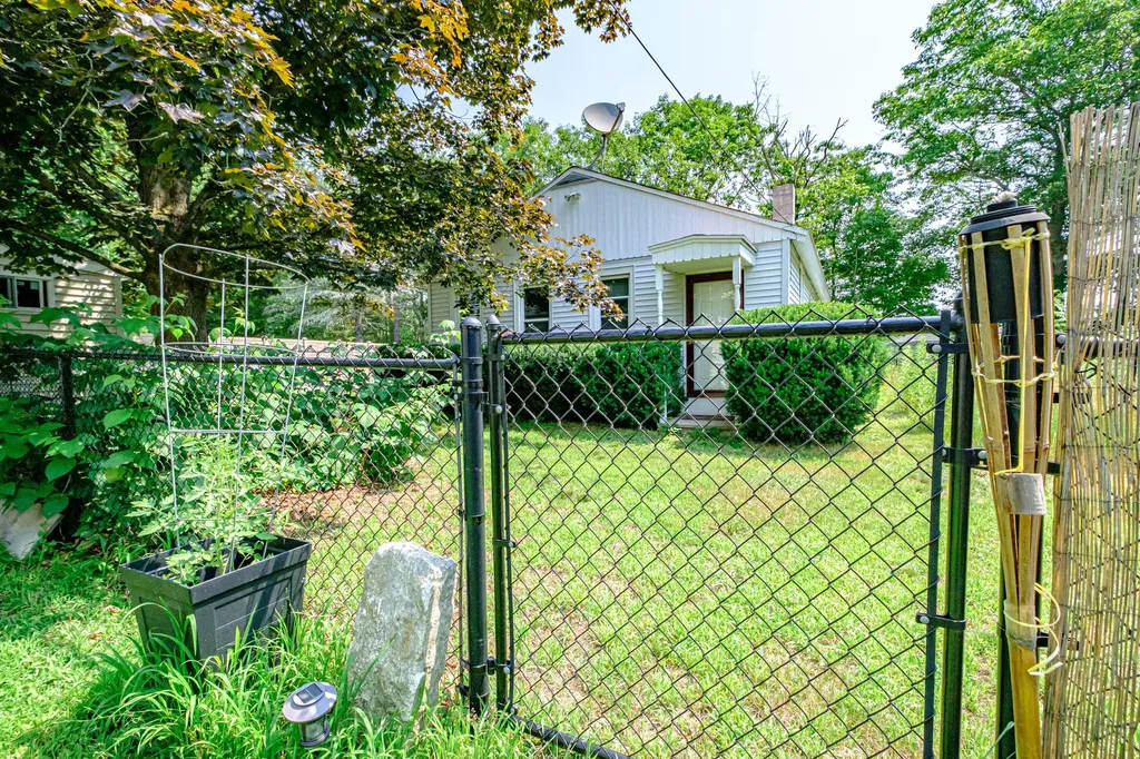7 Preston Drive Cumberland ME 04021