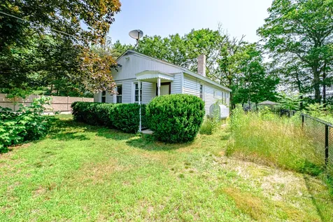 7 Preston Drive Cumberland ME 04021