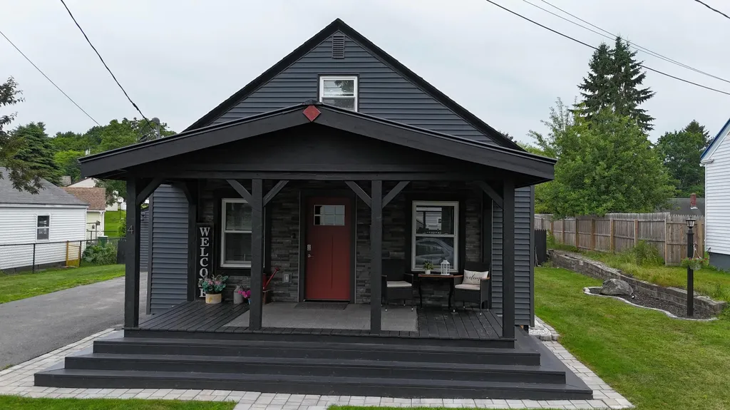 4 Trueworthy Avenue Augusta ME 04330