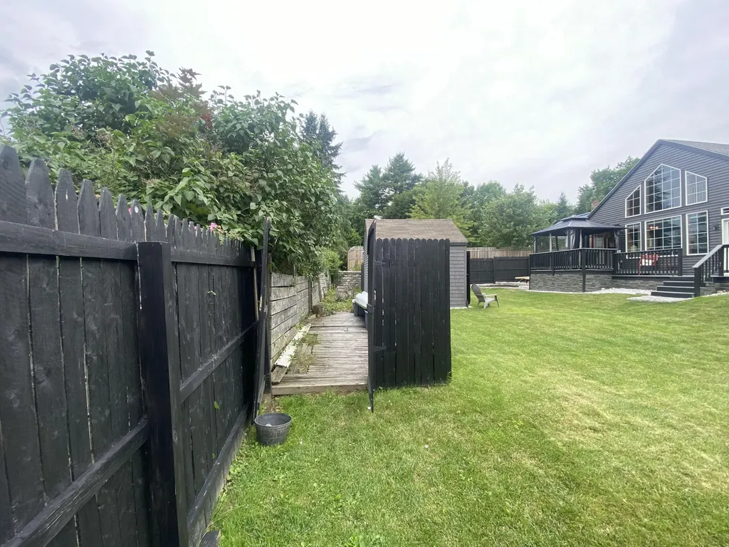 4 Trueworthy Avenue Augusta ME 04330