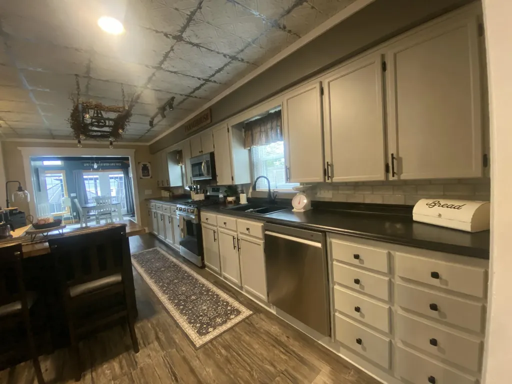 4 Trueworthy Avenue Augusta ME 04330