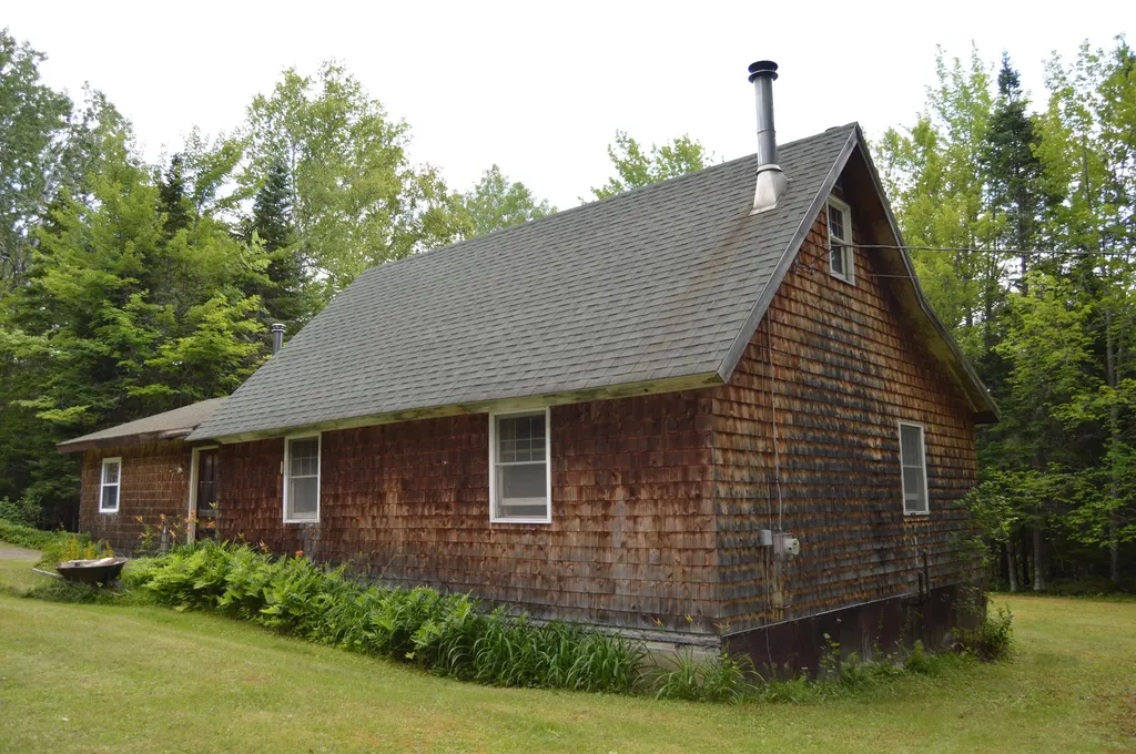 8 Tote Road Rangeley ME 04970