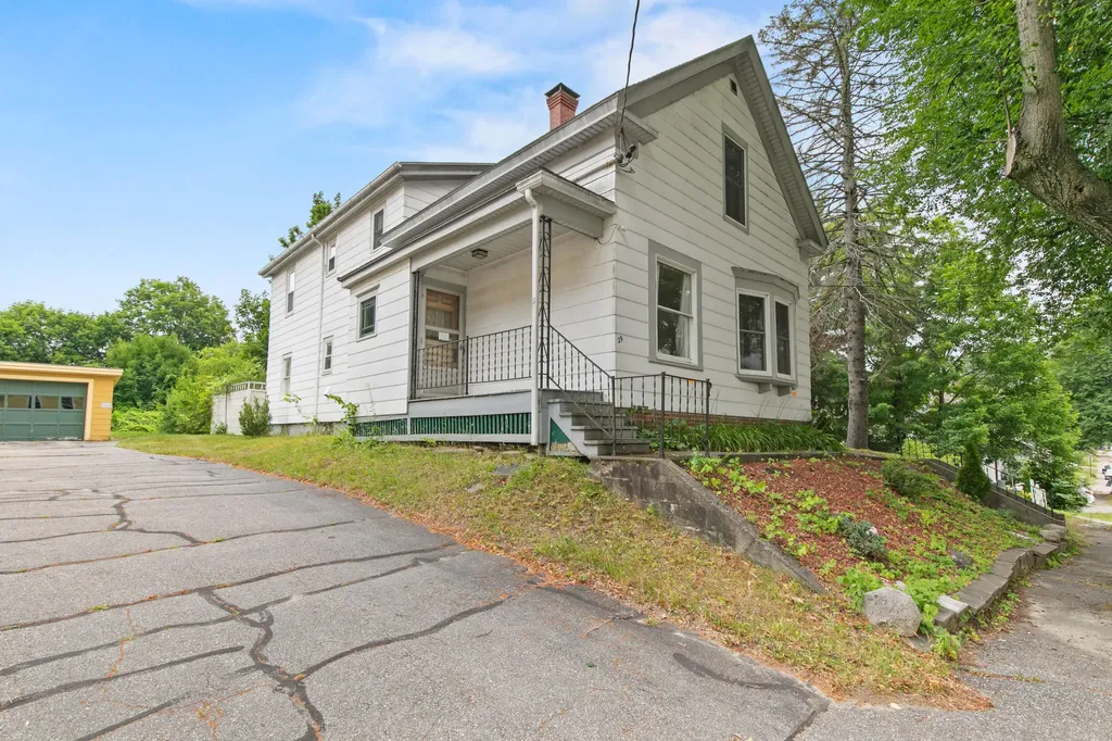 29 Orange Street Lewiston ME 04240
