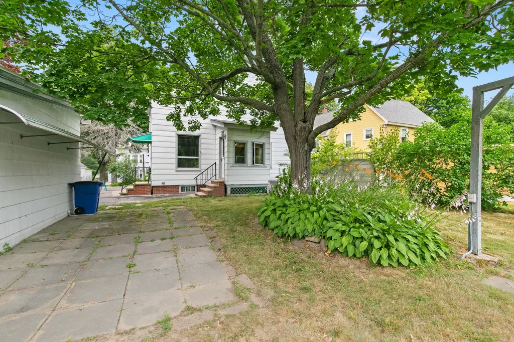 29 Orange Street Lewiston ME 04240