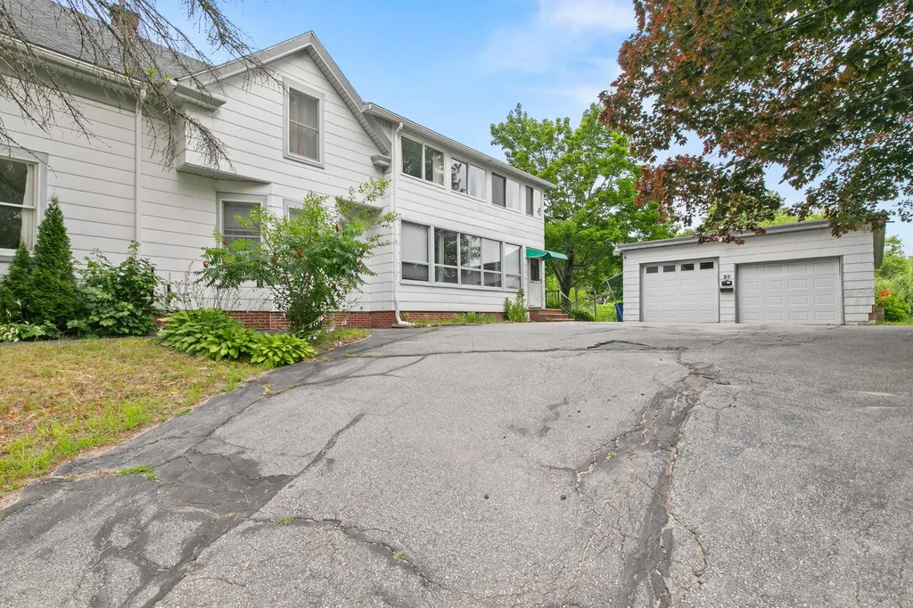 29 Orange Street Lewiston ME 04240