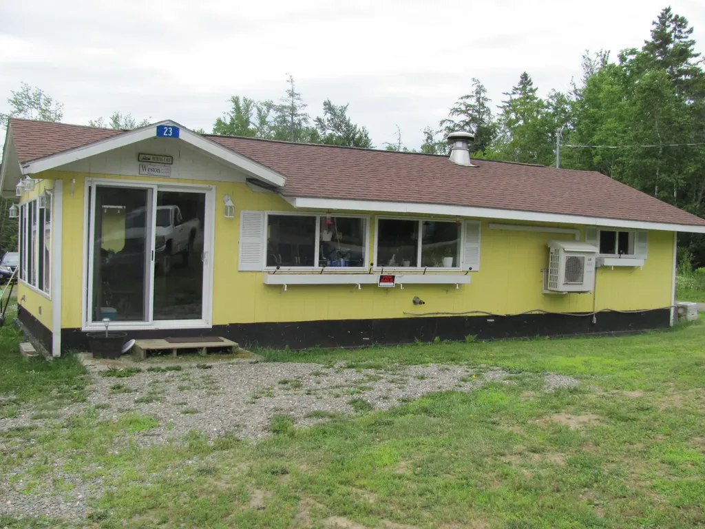 23 Chucks Drive Weston ME 04424