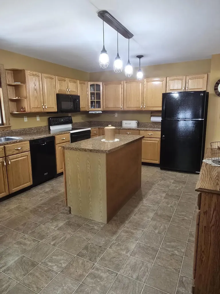 29 Cardville Road Greenbush ME 04418