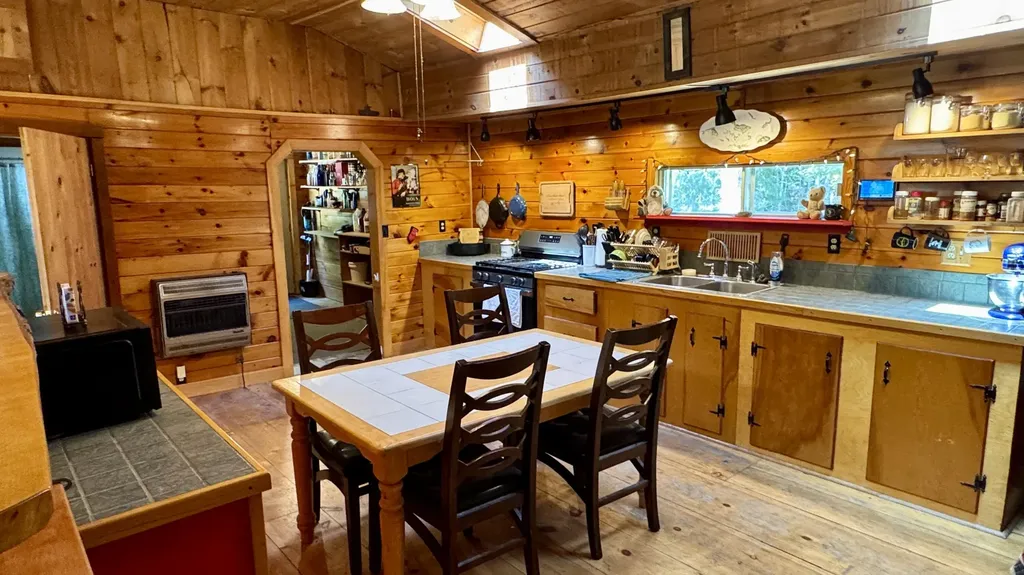539 King Street Marion Twp ME 04628