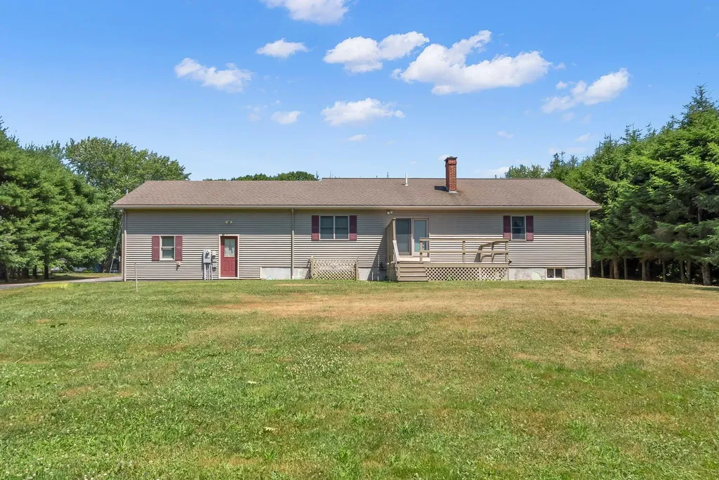 9 Oak Run Owls Head ME 04854