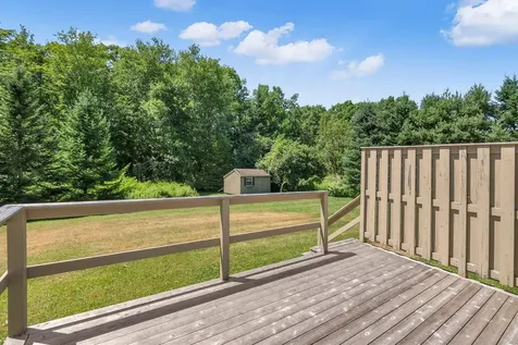 9 Oak Run Owls Head ME 04854
