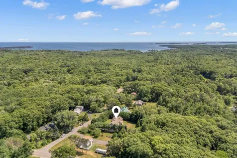 9 Oak Run Owls Head ME 04854
