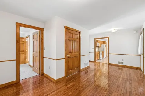 9 Oak Run Owls Head ME 04854