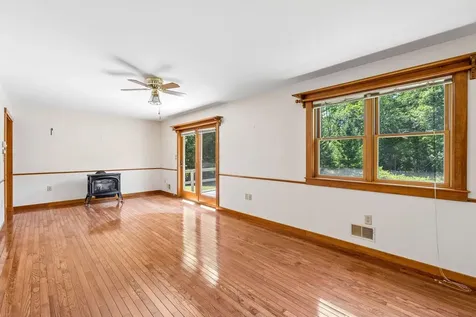 9 Oak Run Owls Head ME 04854