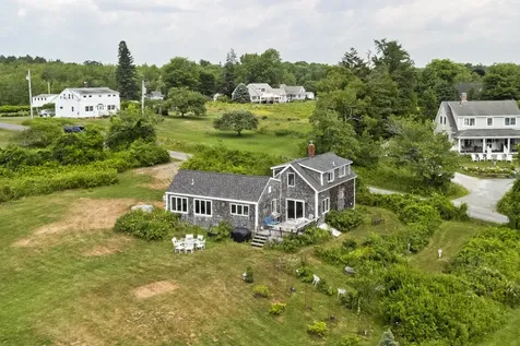 15 Creek Road Bremen ME 04551