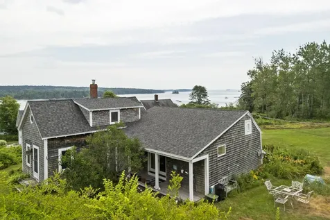 15 Creek Road Bremen ME 04551