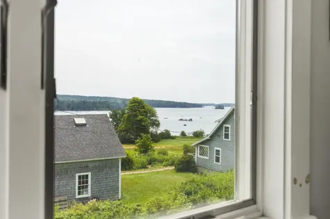 15 Creek Road Bremen ME 04551