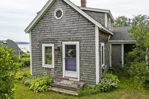 15 Creek Road Bremen ME 04551